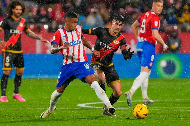 出现断层, 足球比赛充 出现断层, 足球比赛充