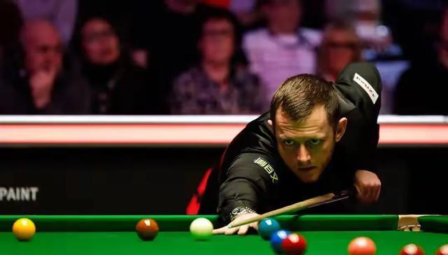 他进攻红球, 机会, 艾伦大比分 他进攻红球, 机会, 艾伦大比分