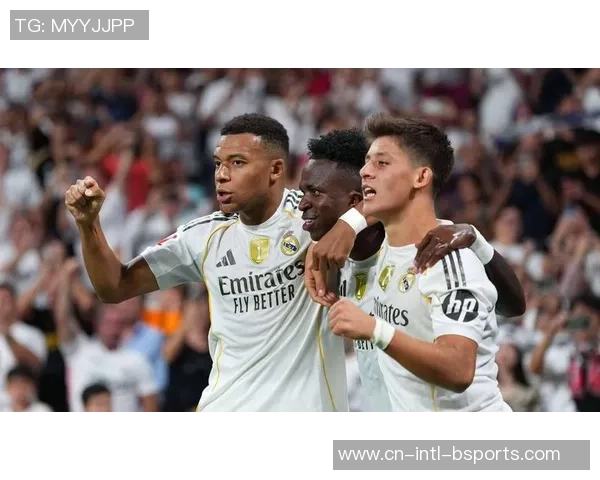 皇马三冠王功臣提出归队，阿隆索战术革新让他沦为边缘人